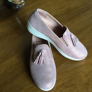 Fit flops Rosegold loafers with tassel like new